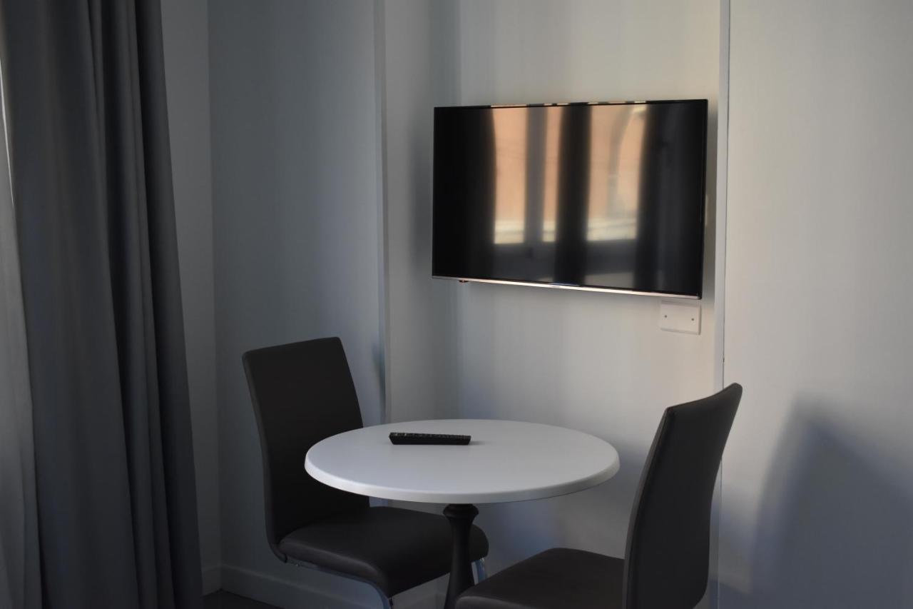 Homing Milano Navigli Suites מילאנו מראה חיצוני תמונה